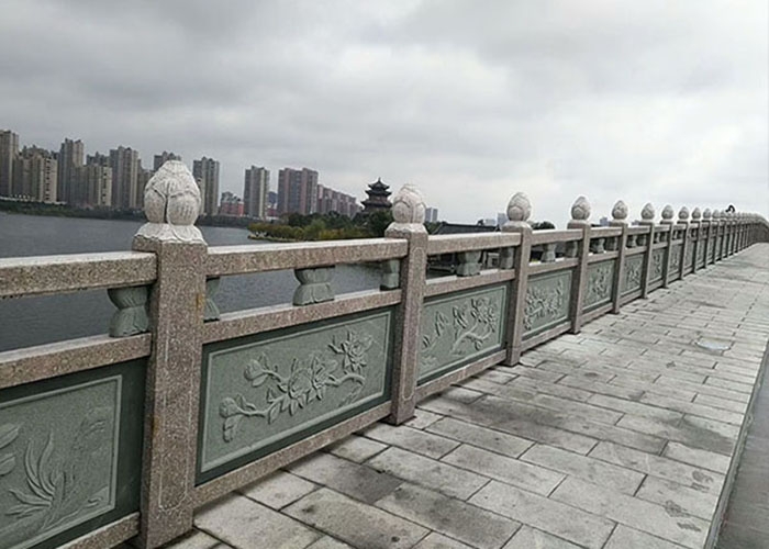 石栏板