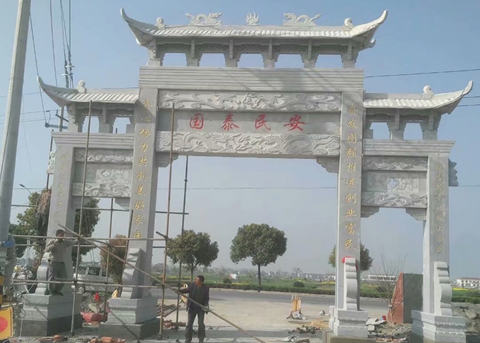 石雕牌楼