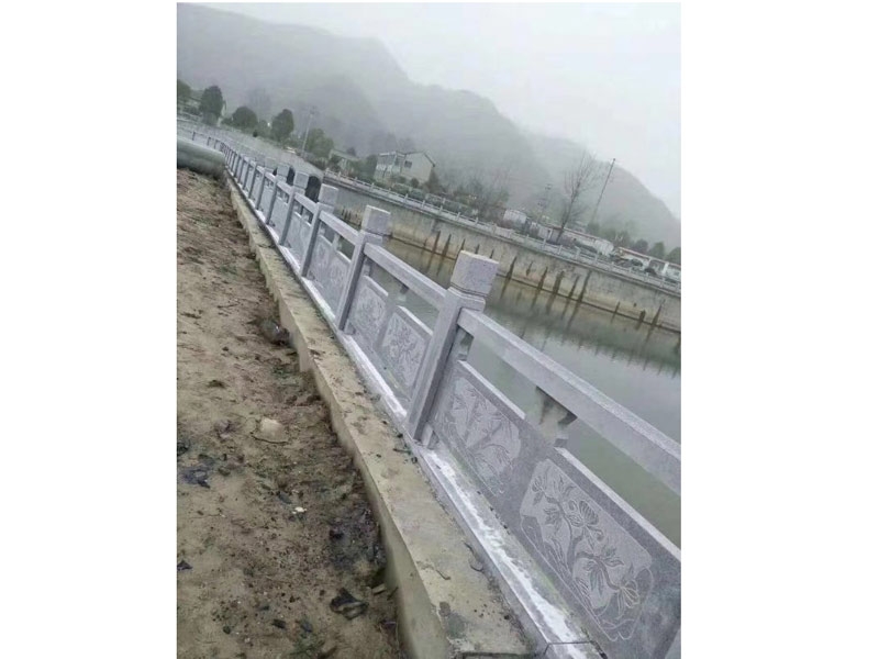 石栏板