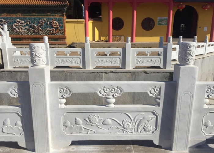 石栏杆