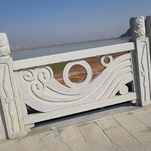 青石栏杆